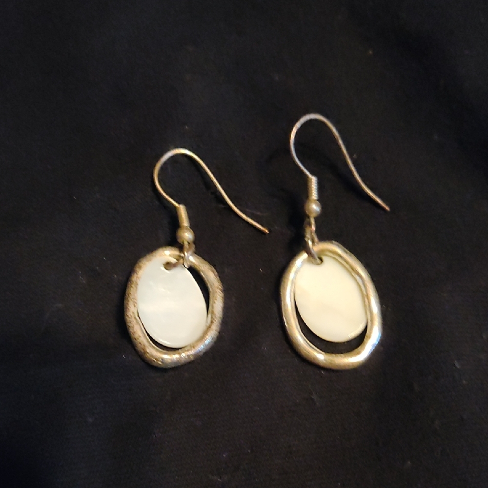 Sterling Silver Mother Pearl Dangle Earrings Just Over An Inch Long